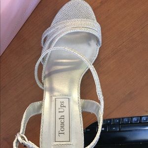 Size 5.5 Prom shoes never worn!!